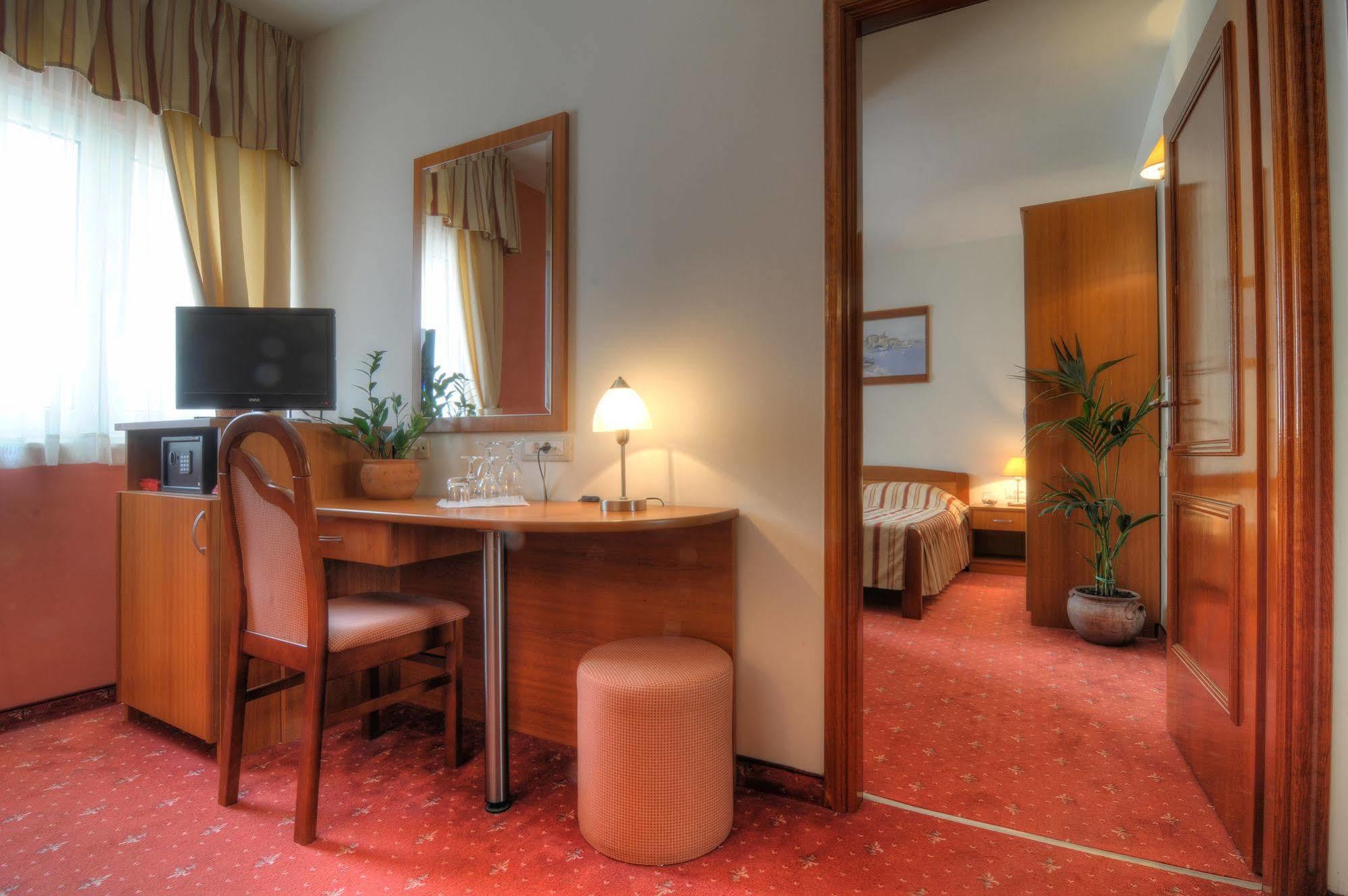 Hotel Rosina Makarska